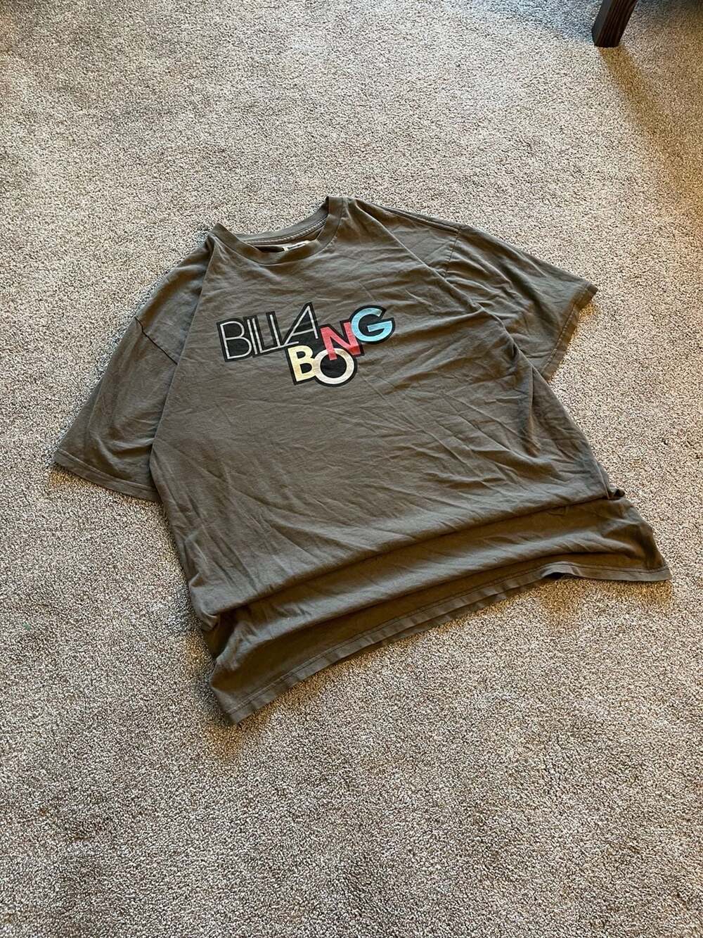 Y2K Skater Billabong Graphic T-Shirt X-Large Olive Brown Short Sleeve Crewneck
